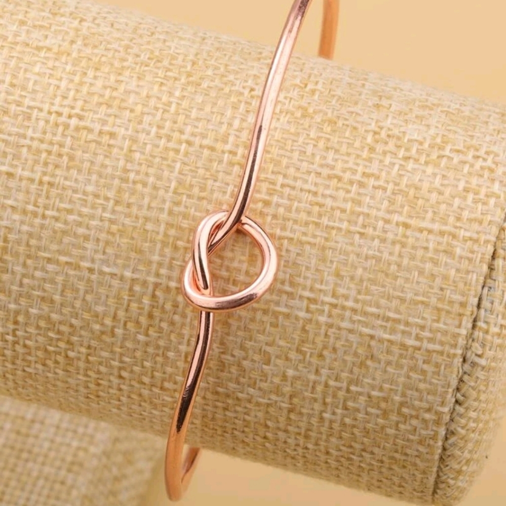 Love Knot Cuff Bangle Bracelet - Picture 4 of 4